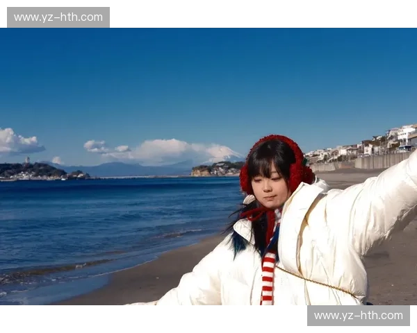 湘南海岸的蓝色浪潮：东京的都市光影，一场跨越时空的对话